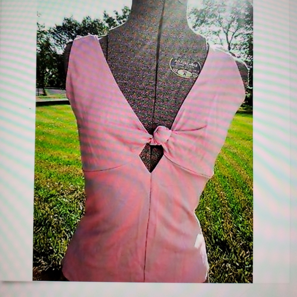 Victoria Secret Moda XS Keyhole Knot Front Top